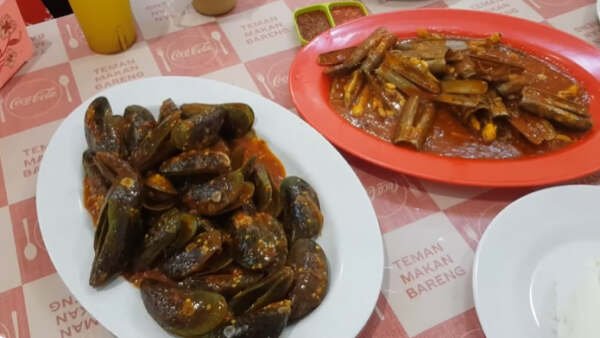 ide nama usaha seafood 3